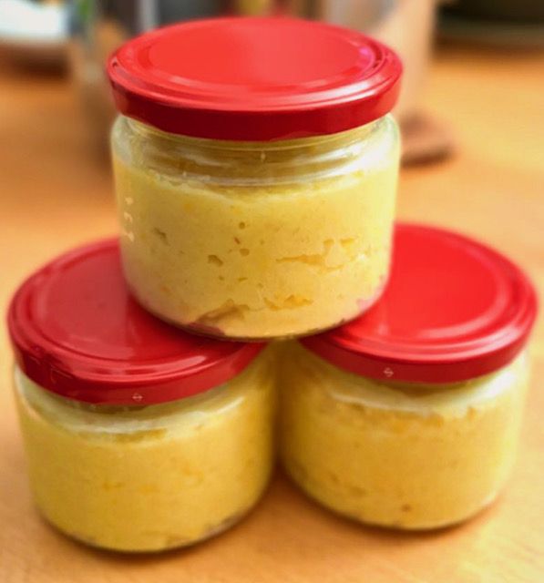 Paste aus ganzen Zitronen und Salz