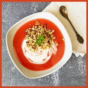 Rhabarber-Mus mit Himbeeren