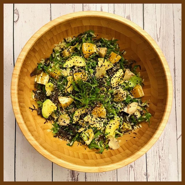 Reissalat mit Avocado und Orange